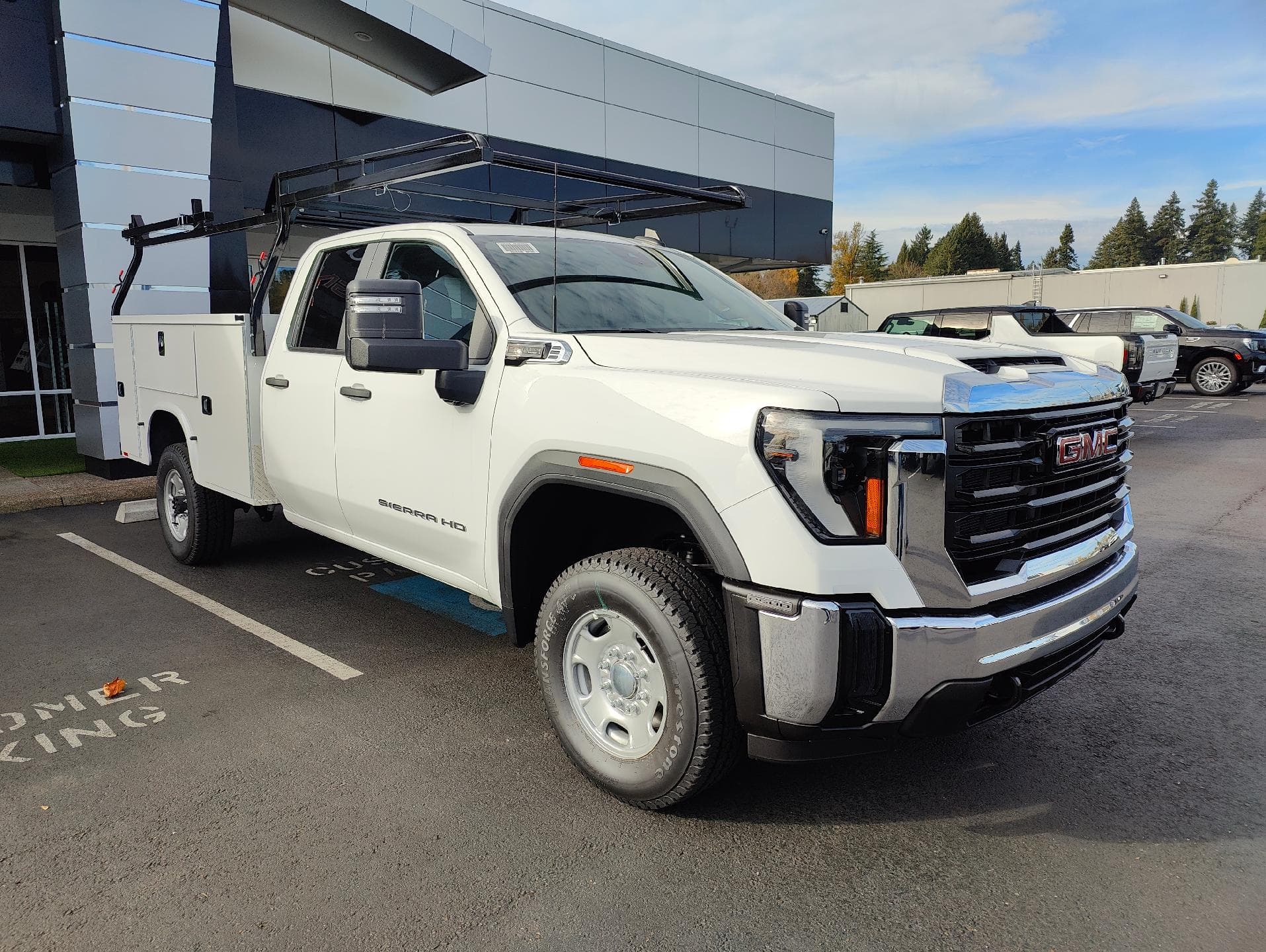 2024 GMC Sierra 2500 HD Pro